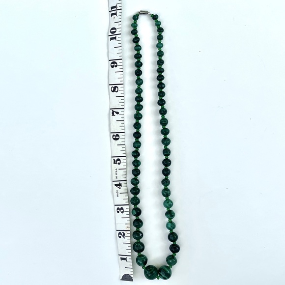Natural Green Malachite Graduated Stone Bead Necklaces-Vintage - Picture 6 of 6
